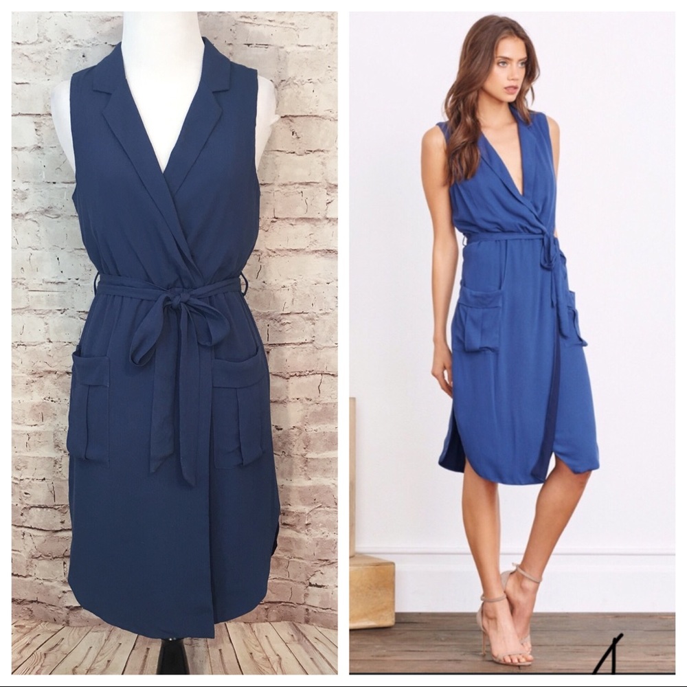 Lovers & Friends Blue Sleeveless Dress size XS